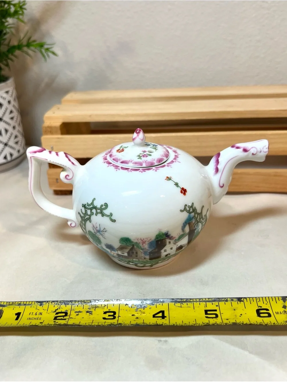 Franklin Mint 1985 “Höchst” Victoria & Albert Museum Teapot | Collectible | EUC